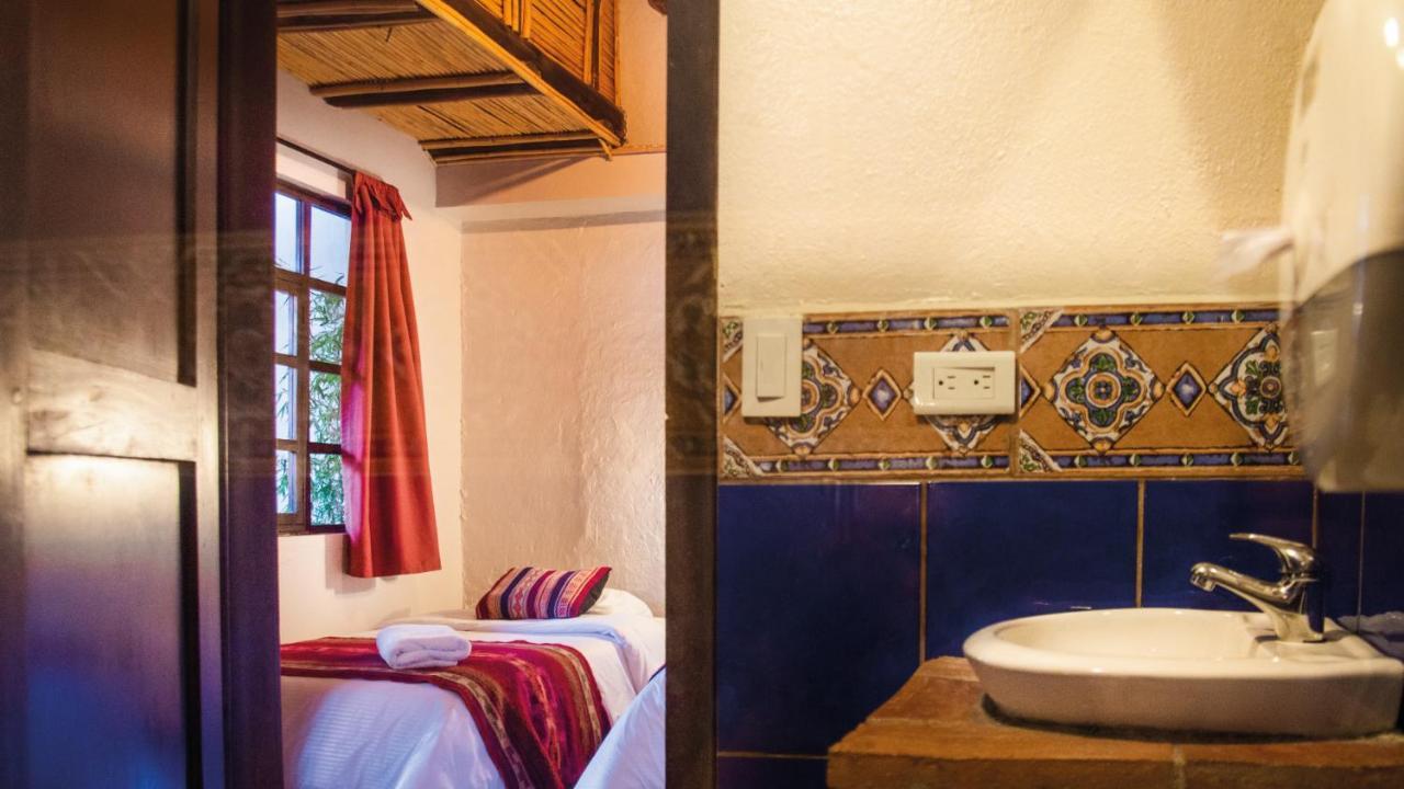 Hostal Restaurant La Cigale Cuenca Ngoại thất bức ảnh